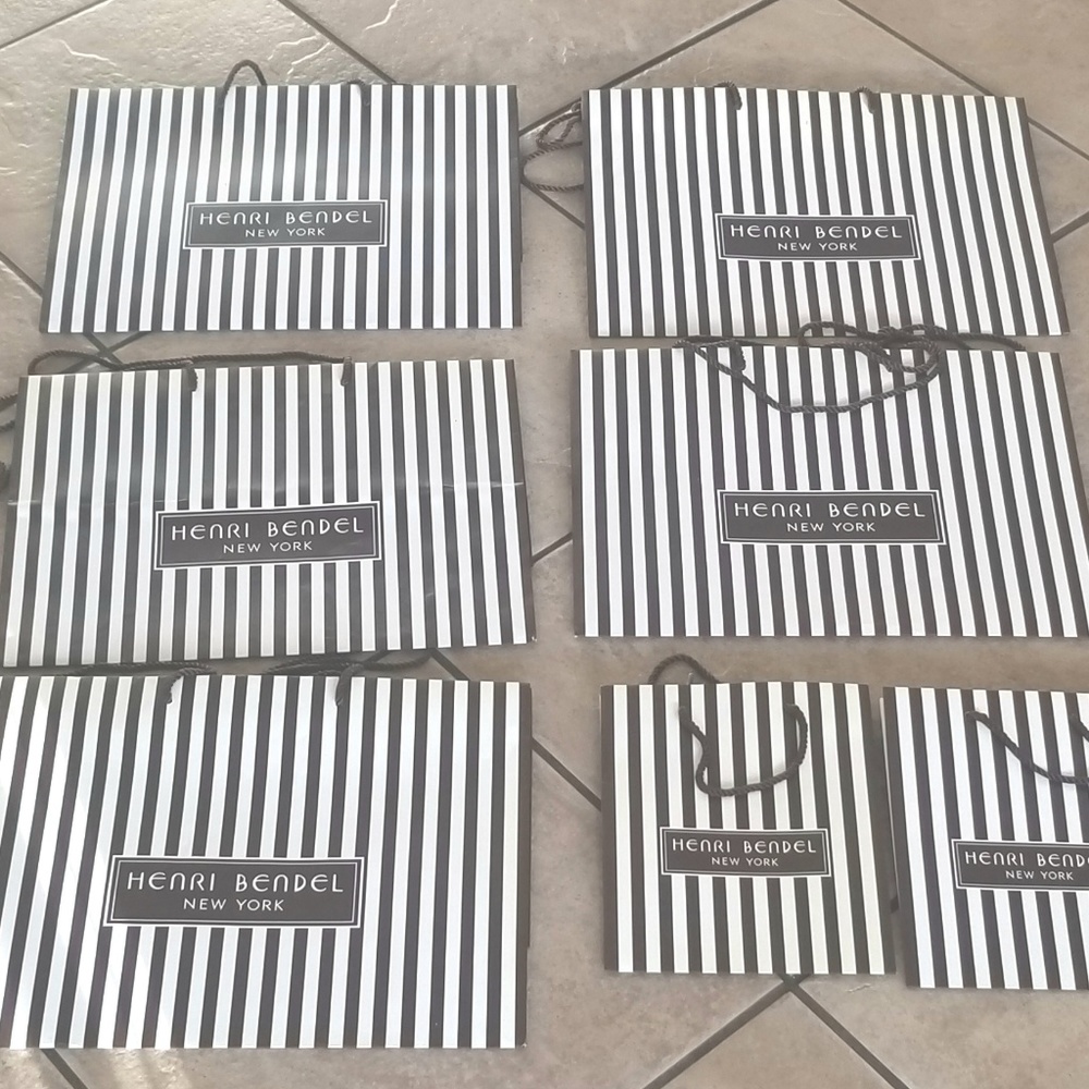 Henri Bendel Shopping bags